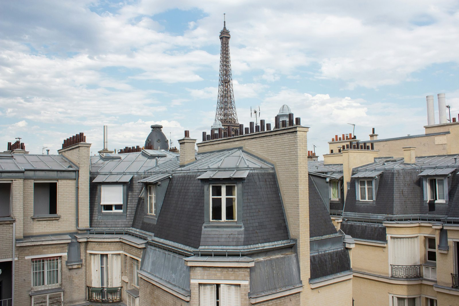 Vue de toitures parisiennes